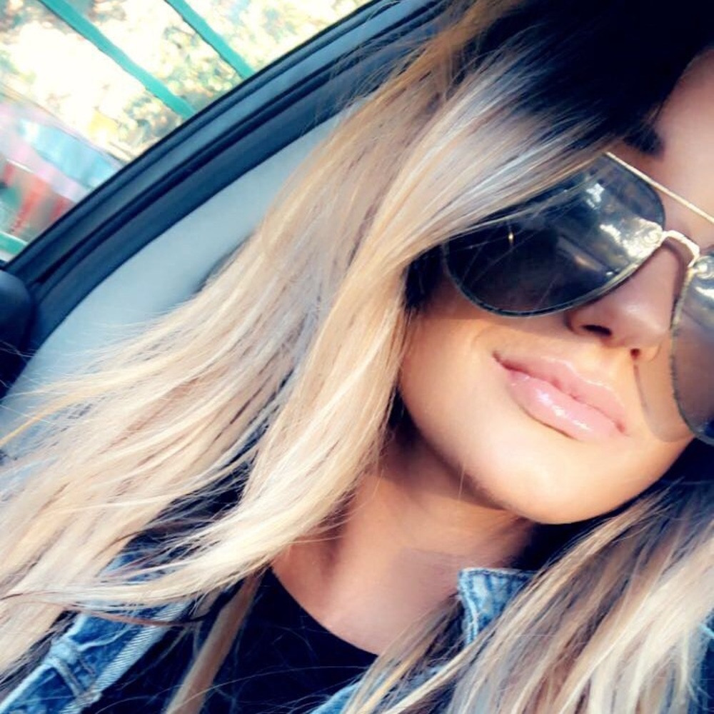 Meet your Posher, Alex